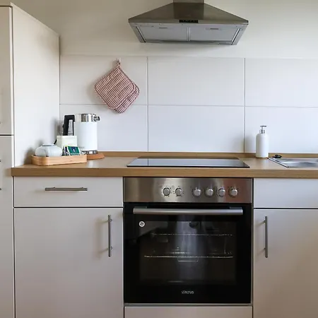 Helle 4 Zkb Mit Balkon In *