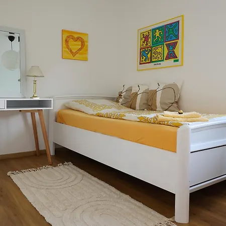 Helle 4 Zkb Mit Balkon In Apartamento