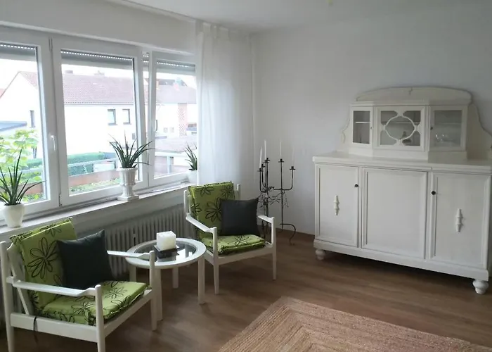 Helle 4 Zkb Mit Balkon In *