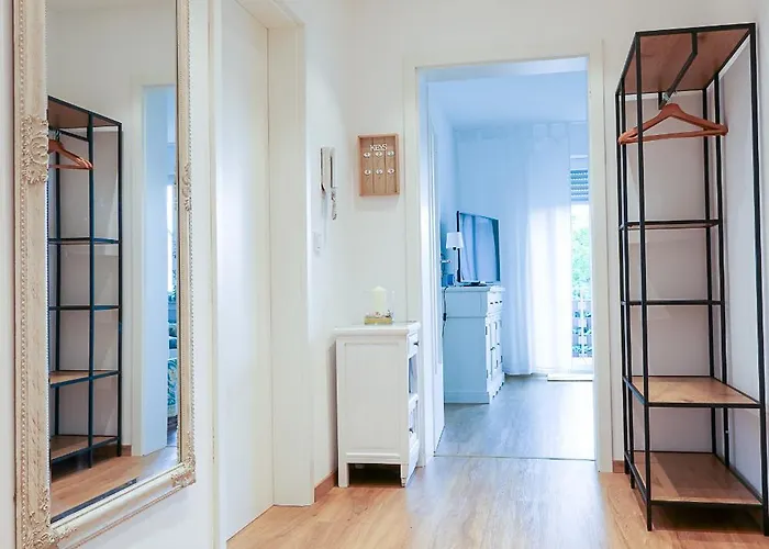 דירה Helle 4 Zkb Mit Balkon In